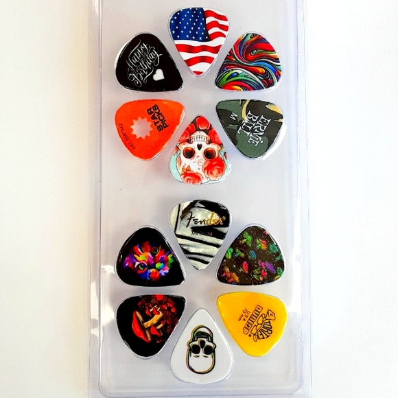 Dozen Assorted Premium Guitar Picks - Picture 1 of 2